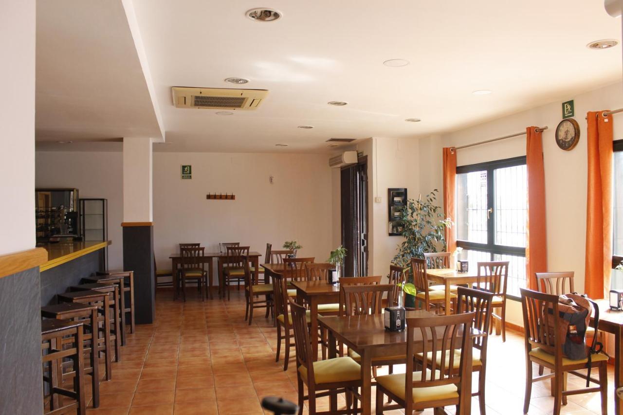 Hostal Restaurante Bustos Villarrubio Ngoại thất bức ảnh