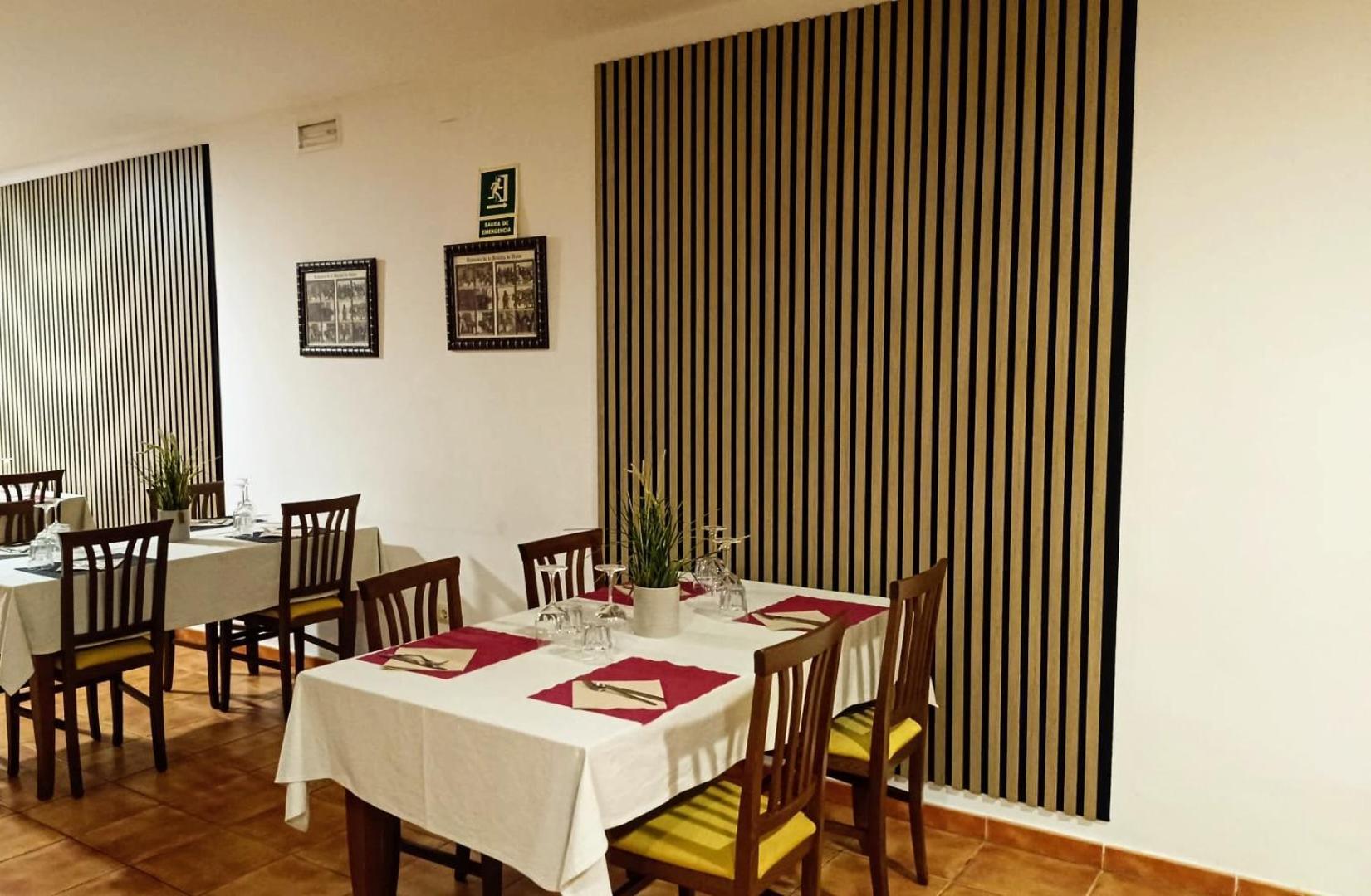 Hostal Restaurante Bustos Villarrubio Ngoại thất bức ảnh