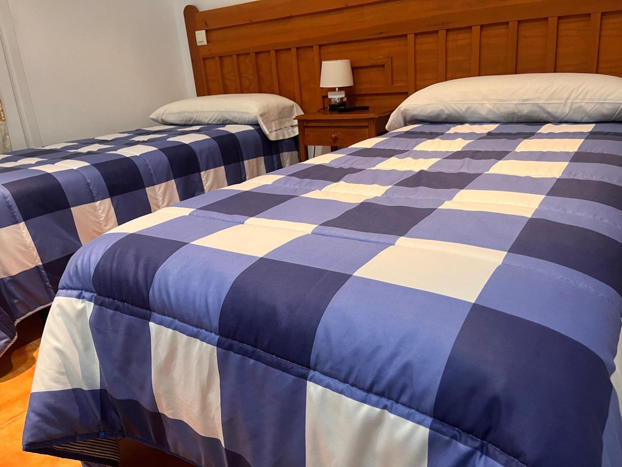 Hostal Restaurante Bustos Villarrubio Ngoại thất bức ảnh