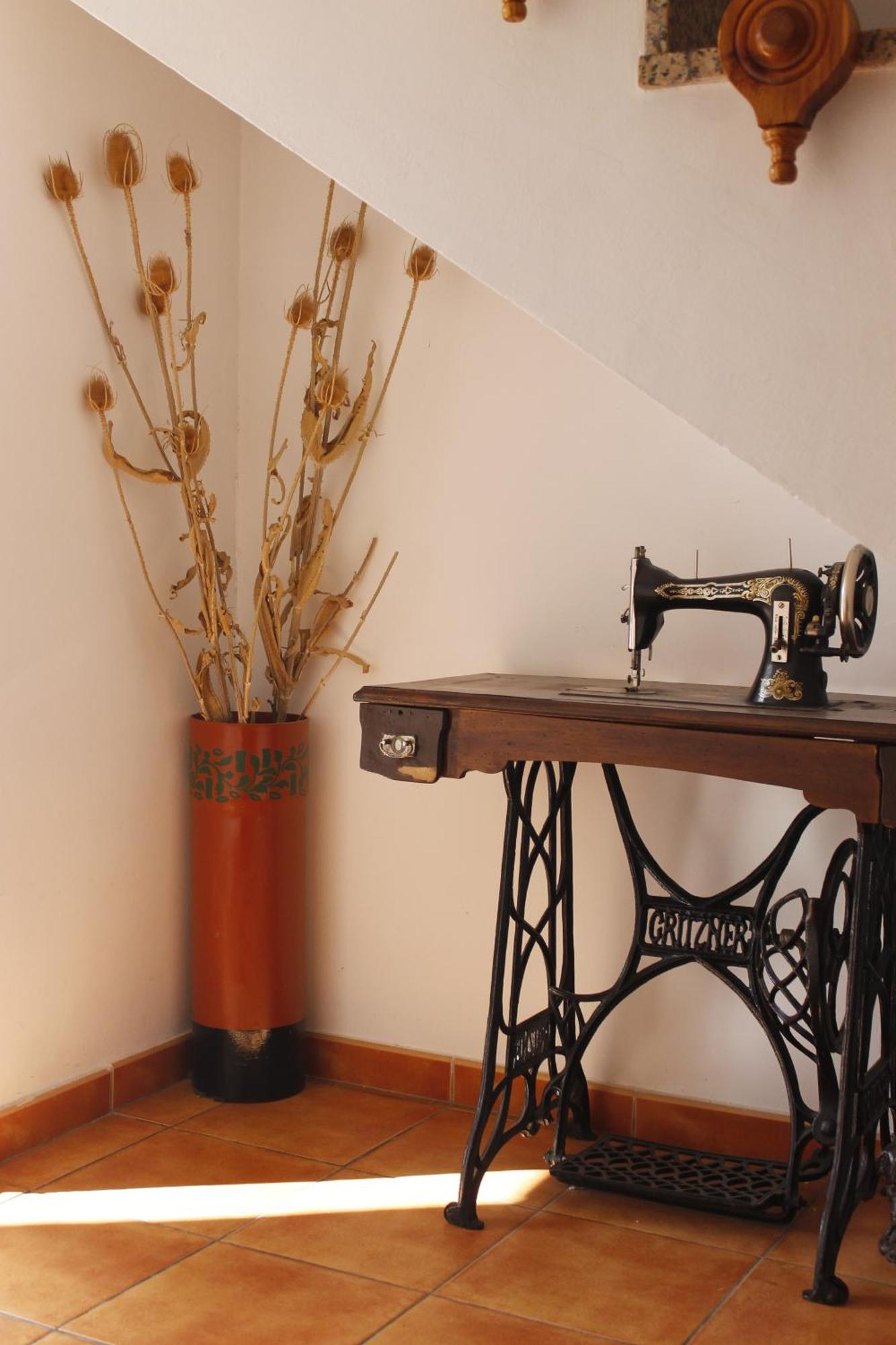 Hostal Restaurante Bustos Villarrubio Ngoại thất bức ảnh