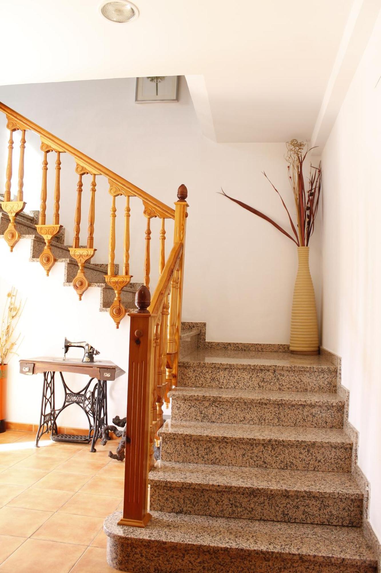 Hostal Restaurante Bustos Villarrubio Ngoại thất bức ảnh