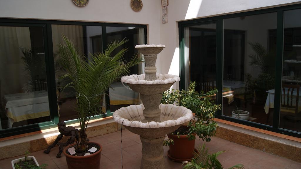 Hostal Restaurante Bustos Villarrubio Ngoại thất bức ảnh
